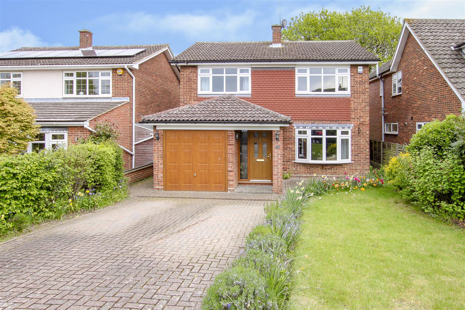 Glen Hazel, Hook End, Brentwood Keith Ashton